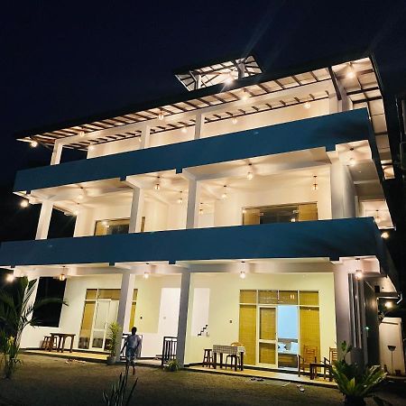Dk Zur Einkehr Hotel อาฮานกามา ภายนอก รูปภาพ