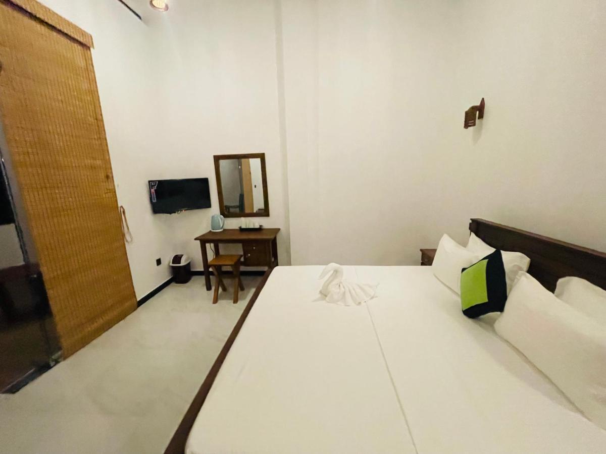 Dk Zur Einkehr Hotel อาฮานกามา ภายนอก รูปภาพ