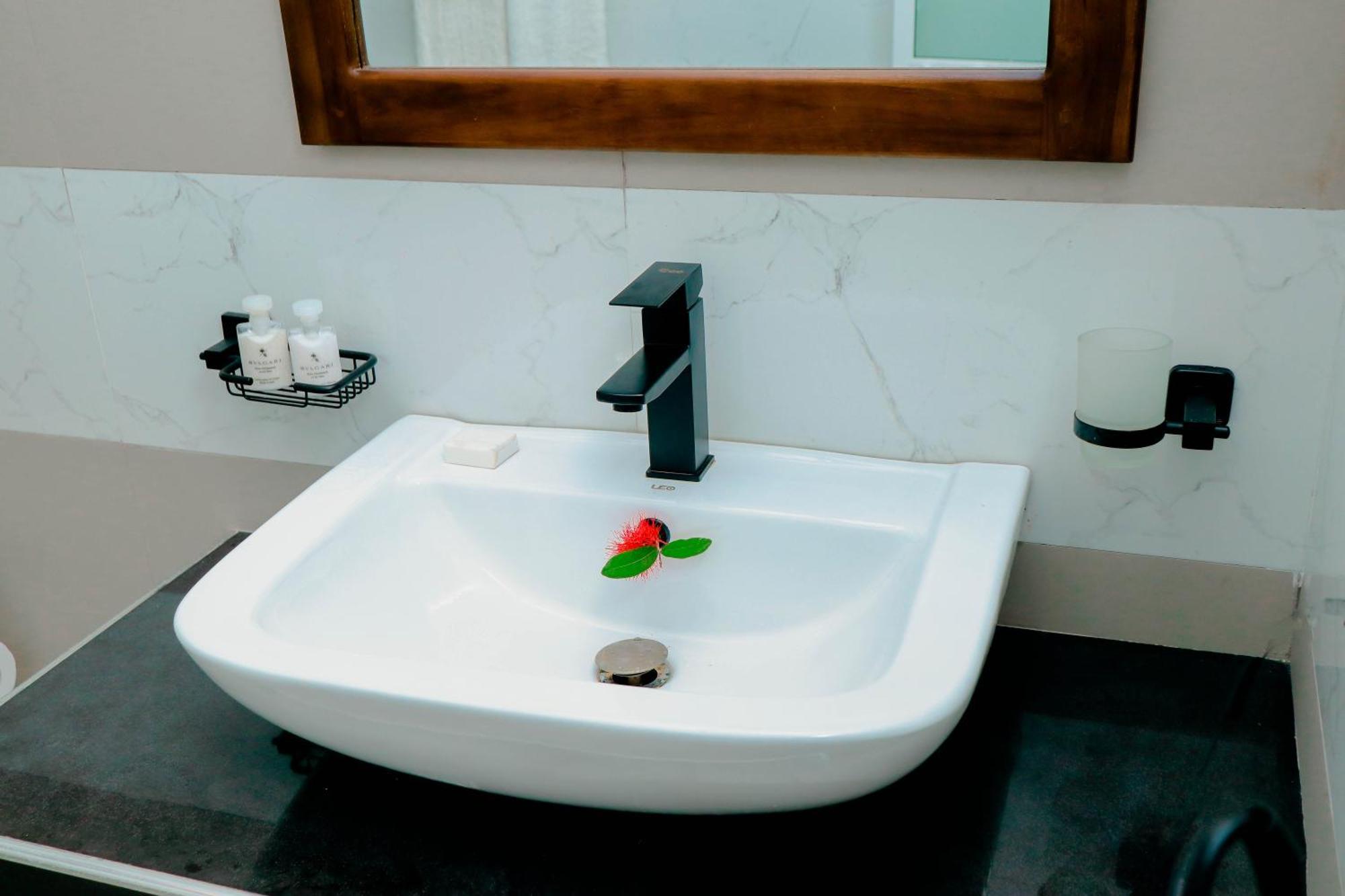 Dk Zur Einkehr Hotel อาฮานกามา ภายนอก รูปภาพ