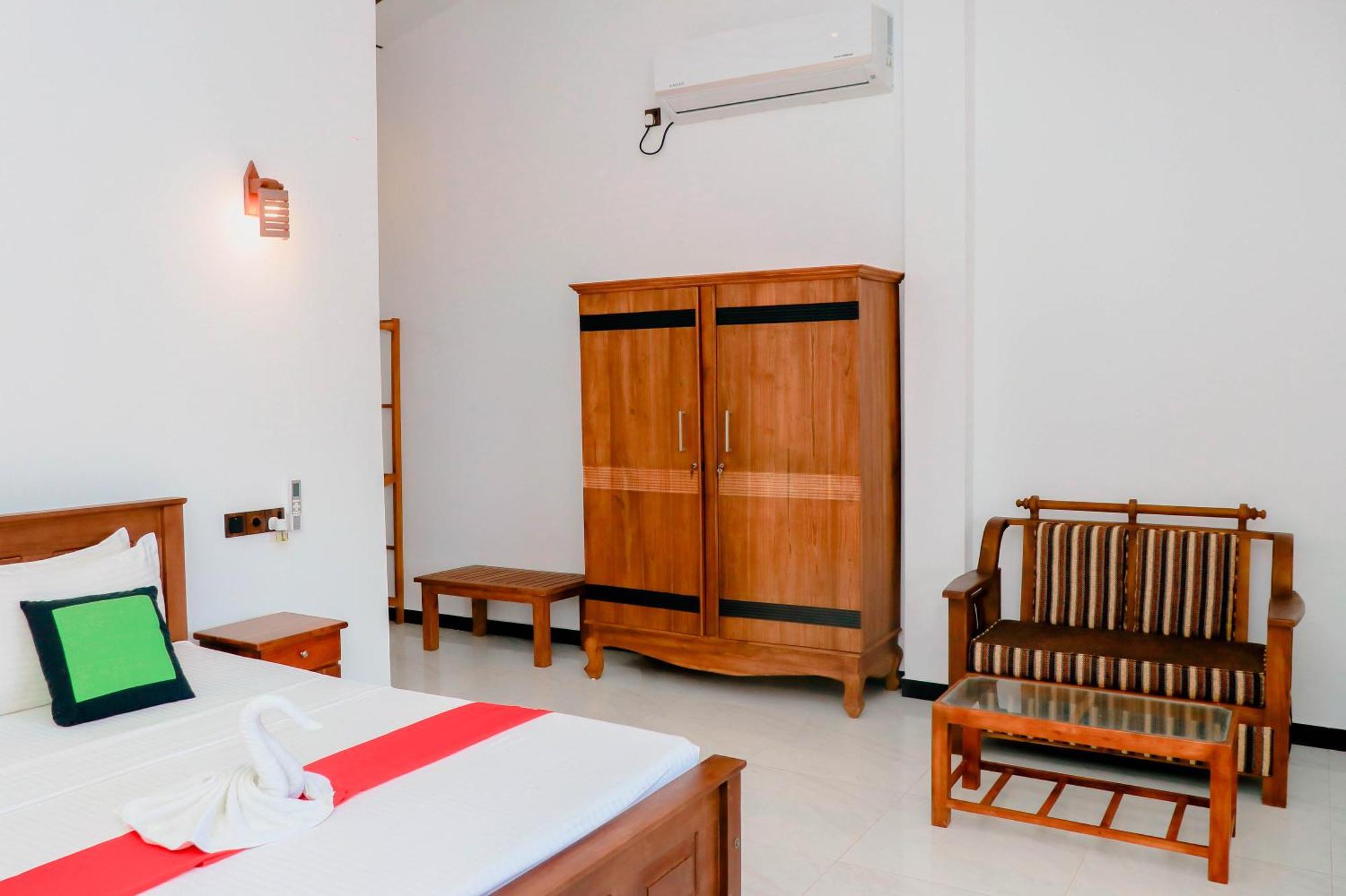 Dk Zur Einkehr Hotel อาฮานกามา ภายนอก รูปภาพ