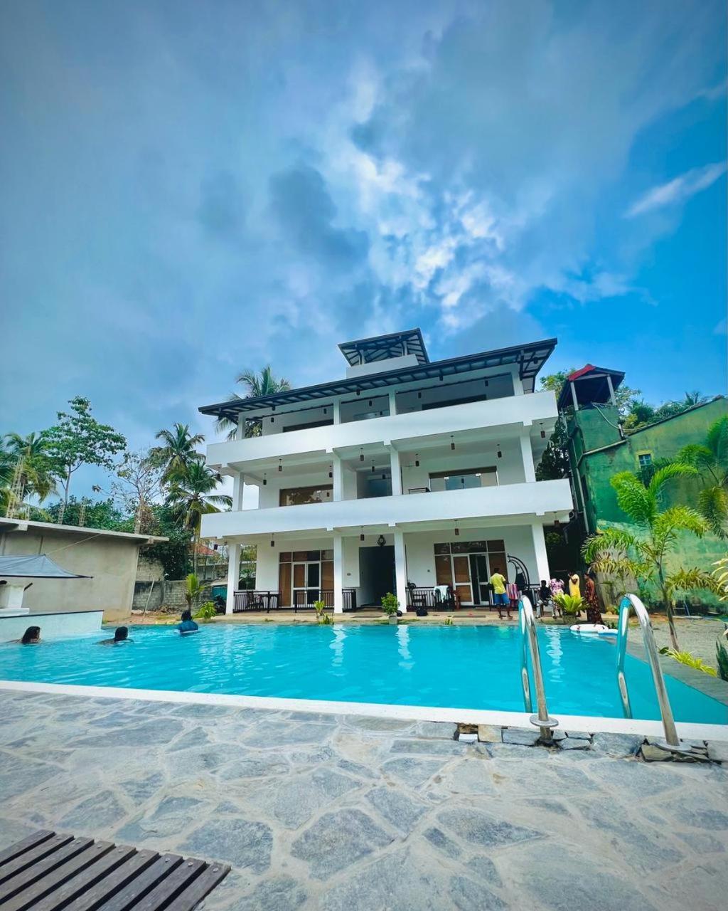 Dk Zur Einkehr Hotel อาฮานกามา ภายนอก รูปภาพ